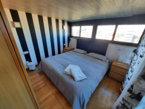 Habitación ático muy luminosa con baño y terraza